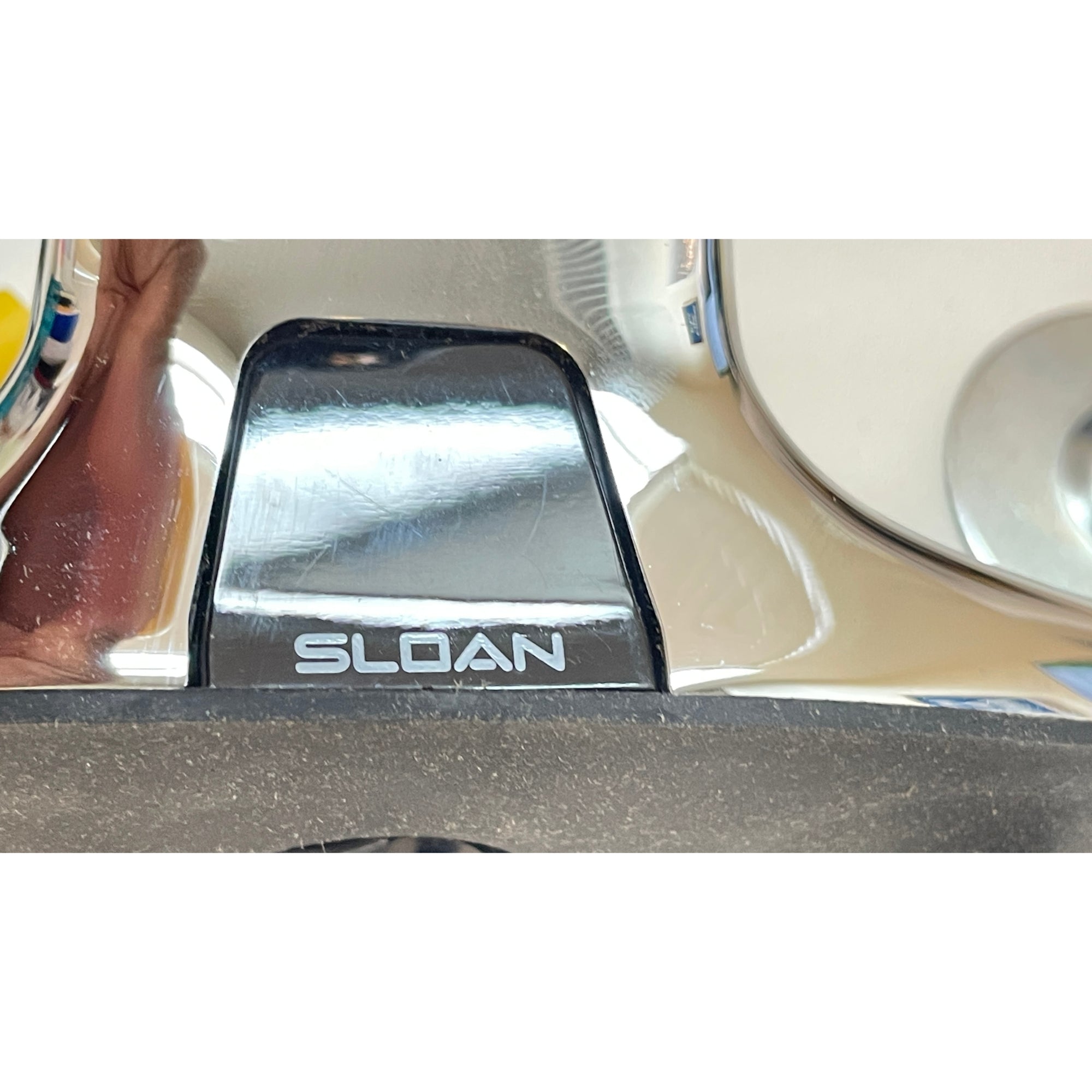 SLOAN EBF-650-BAT-TEE-CP-0.5GPM-MLM-IR-FCT Sensor Faucet – Chrome, 3-Hole Low Arc, Battery Powered