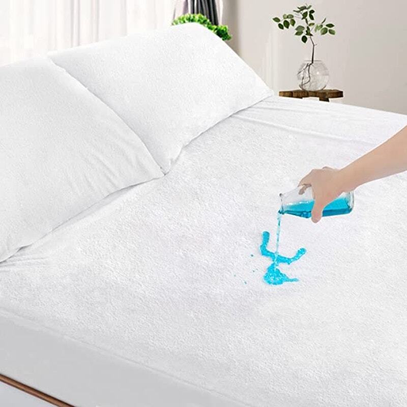 Fabritech Breathable Mattress Cover Protector with Stain Guard, Twin
