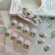 24Pcs Green French Tip Press-On Nails with Glitter Design – Short Square Fake Nails Lucky Clover Glue-On Nails for St. Patrick's Day & Spring Manicure