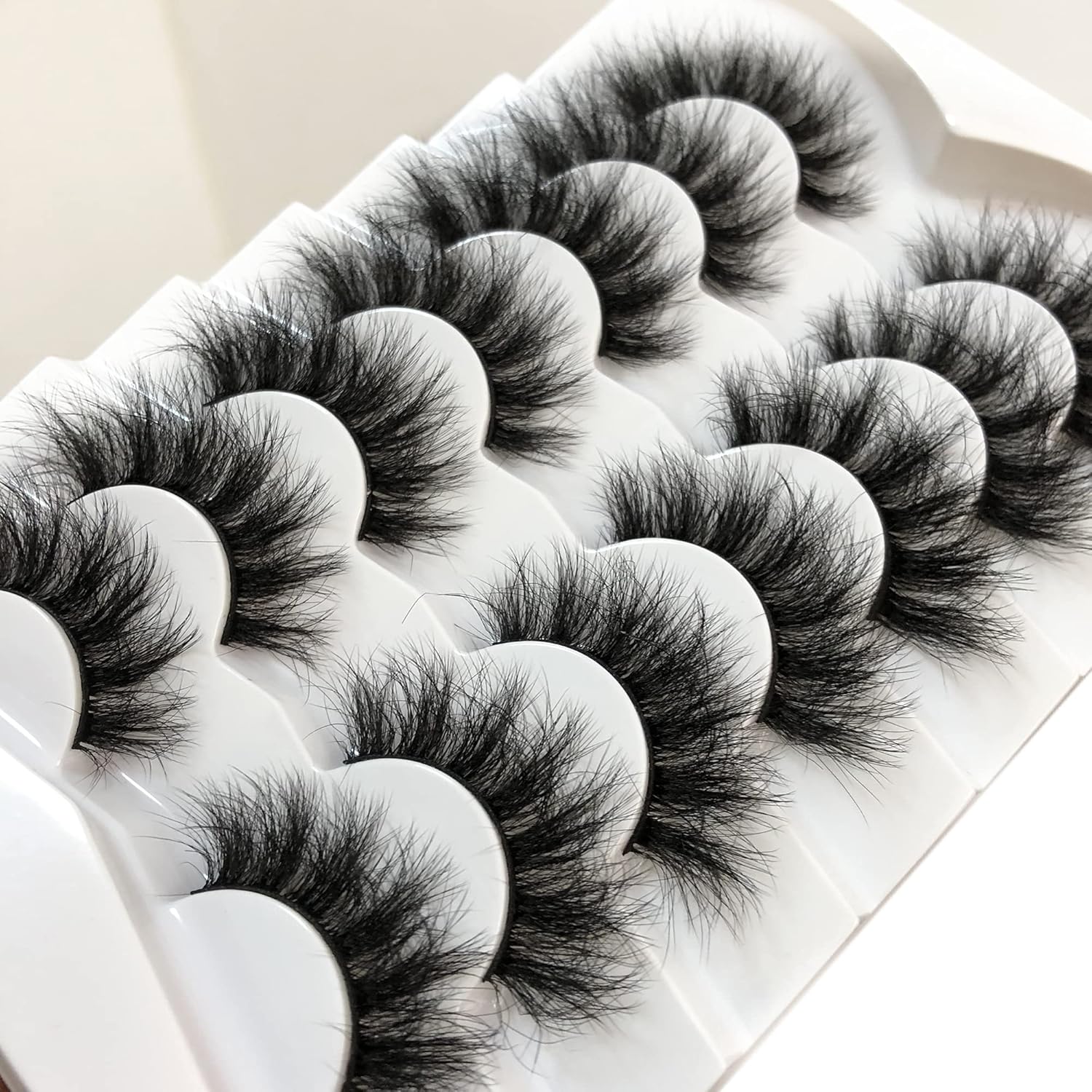 Pooplunch 7-Pair Pack Fluffy Cat-Eye False Eyelashes – 18MM 8D Wispy Mink-Like Lashes, Cruelty-Free, Volumizing Strips