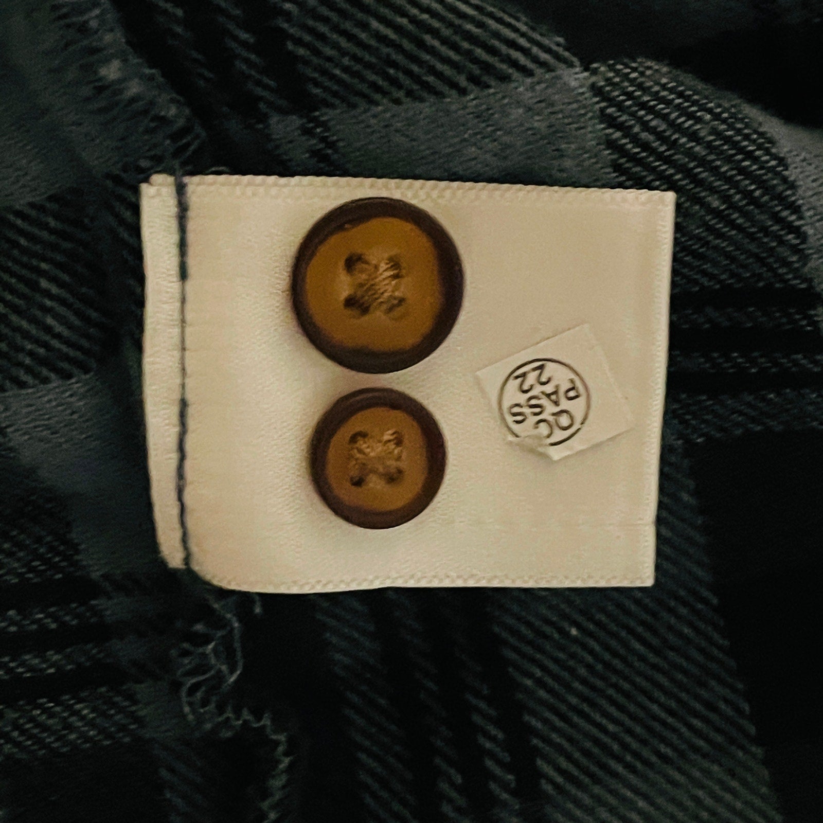 Arizona Women's Juniors Plaid Cropped Long Sleeve Button Down Top – Gray, Large