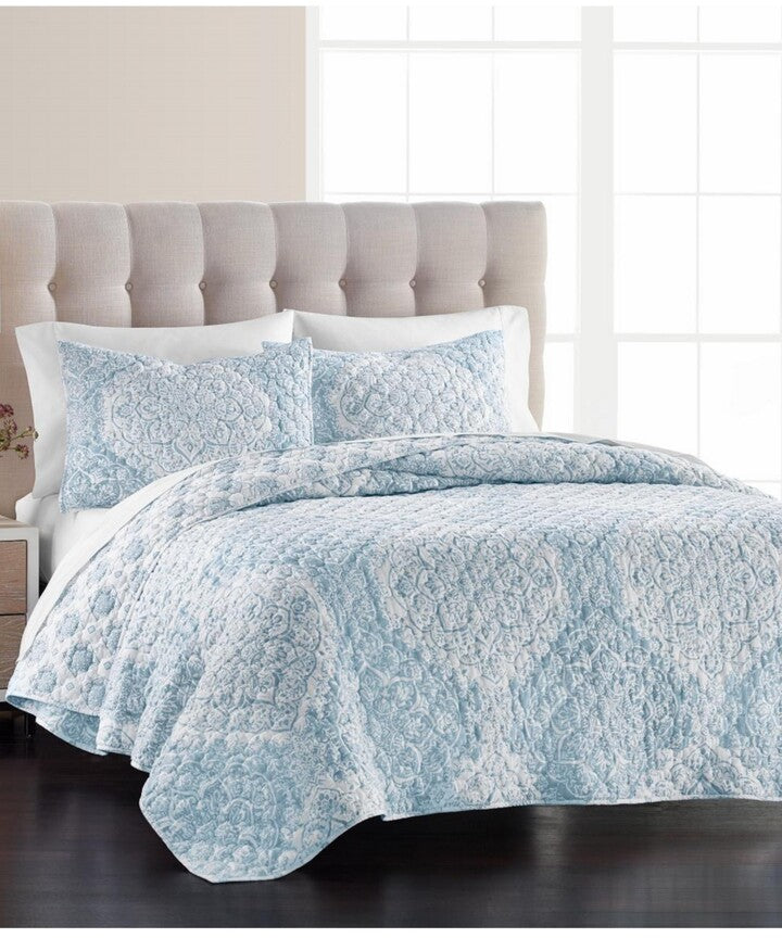 martha-stewart-collection-medallion-matelasse-twin-twin-xl-quilt-created-for-macys.jpg