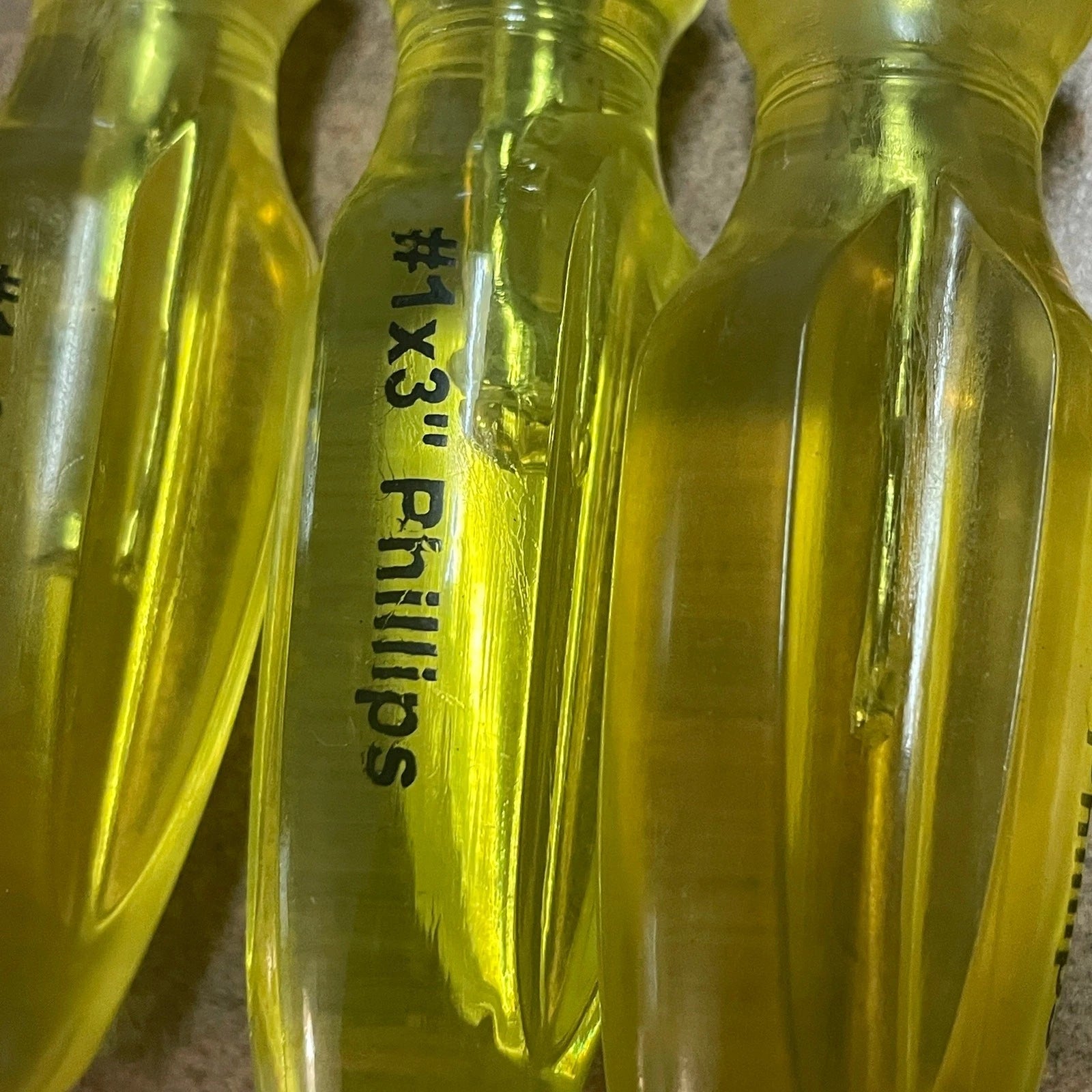 39-Piece Wholesale Tool Lot – Phillips & Flathead Screwdrivers, Snap-Off Box Cutters, Measuring Tape – DIY Utility Set